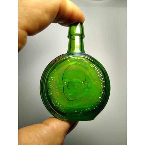 Wheaton Green Carnival Glass Bottle Martin Van Buren 1971 Mini 3" Vintage Retro - Picture 2 of 4